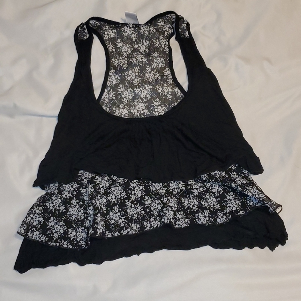 🥂 Floral Ruffle Racerback Croptop by Kirra